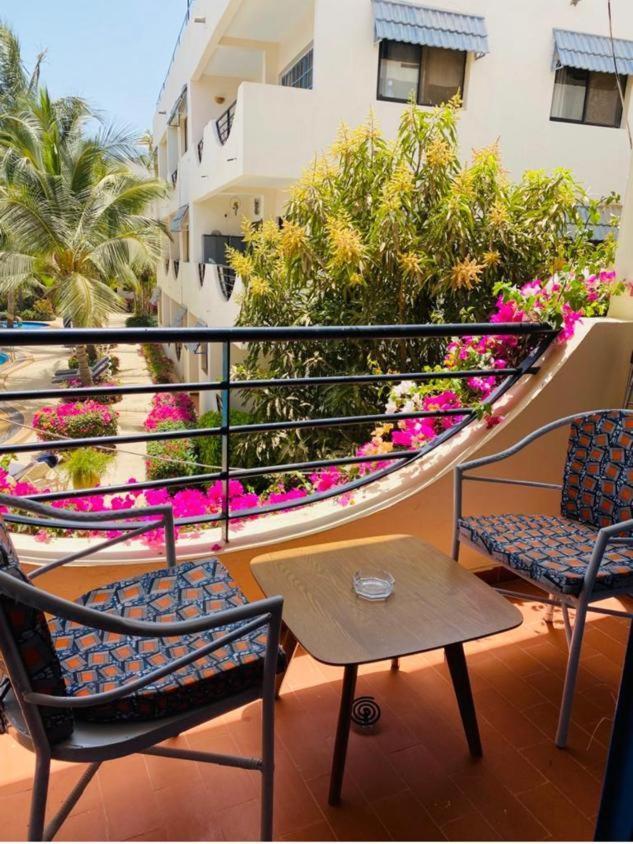 Residence Natangue 1 - Studio Coco Loco Saly Bagian luar foto