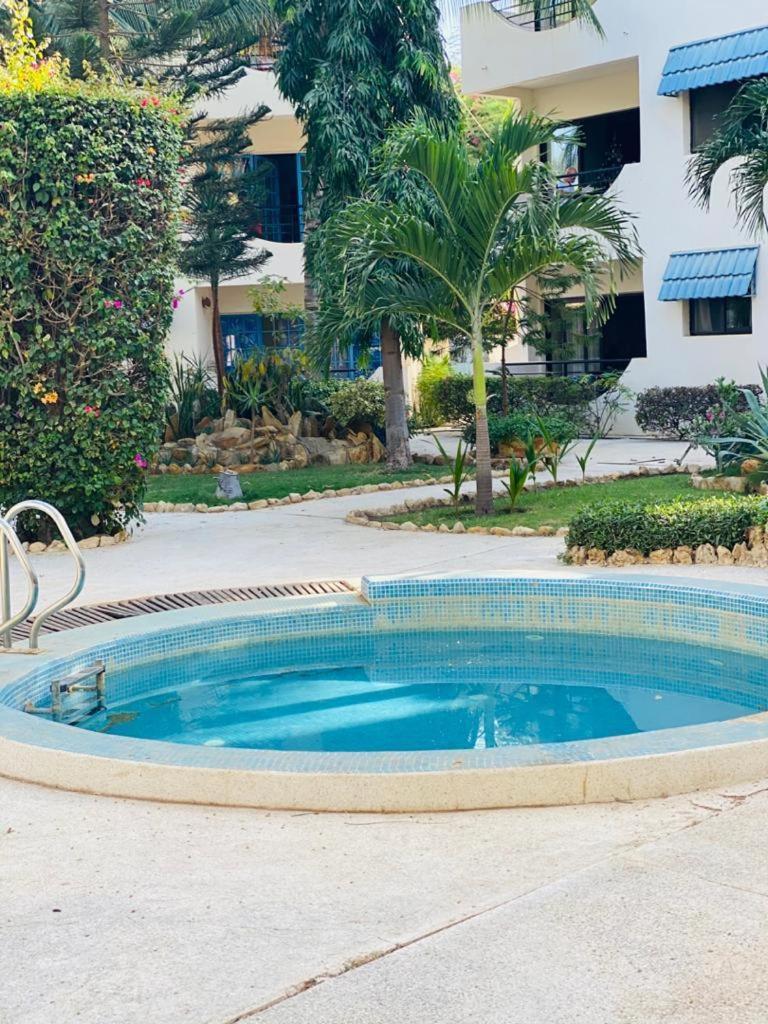 Residence Natangue 1 - Studio Coco Loco Saly Bagian luar foto